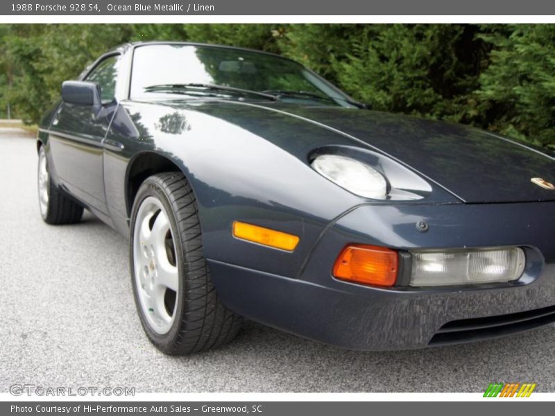 Ocean Blue Metallic / Linen 1988 Porsche 928 S4