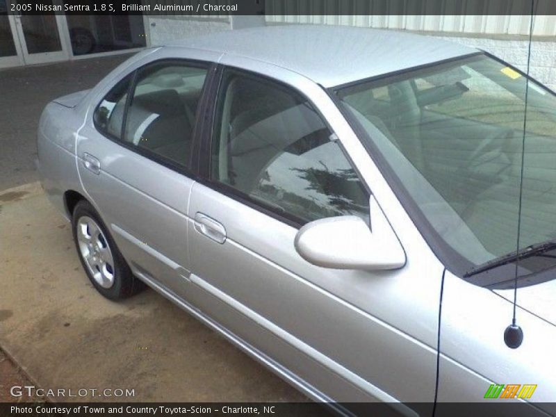 Brilliant Aluminum / Charcoal 2005 Nissan Sentra 1.8 S