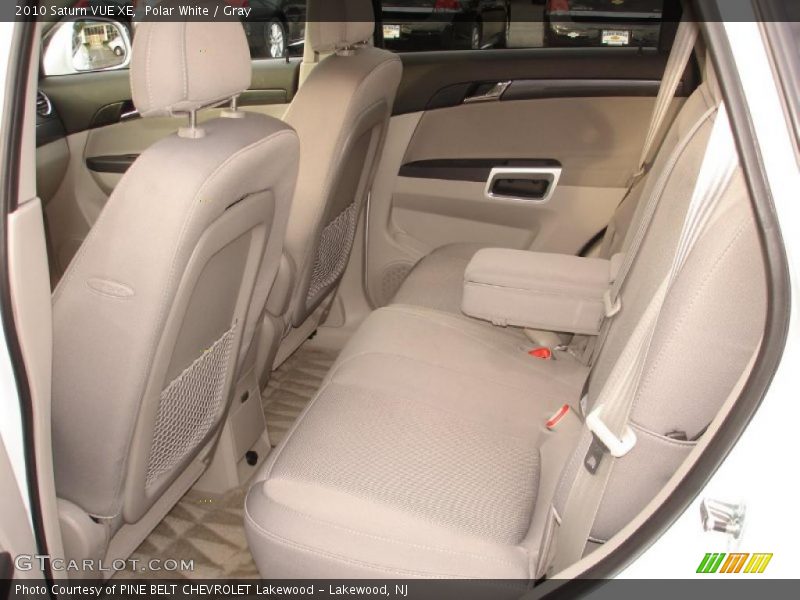 Polar White / Gray 2010 Saturn VUE XE
