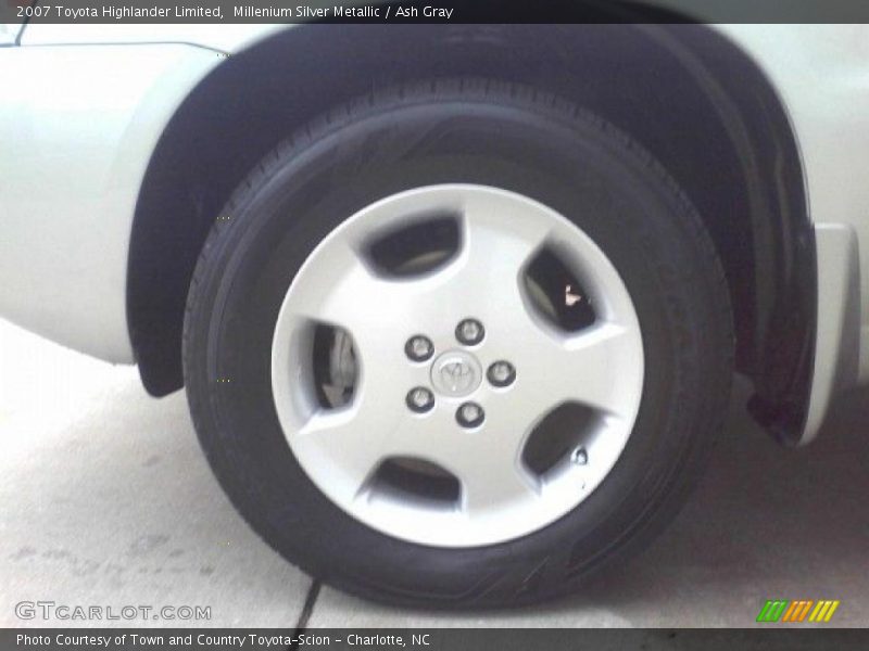 Millenium Silver Metallic / Ash Gray 2007 Toyota Highlander Limited