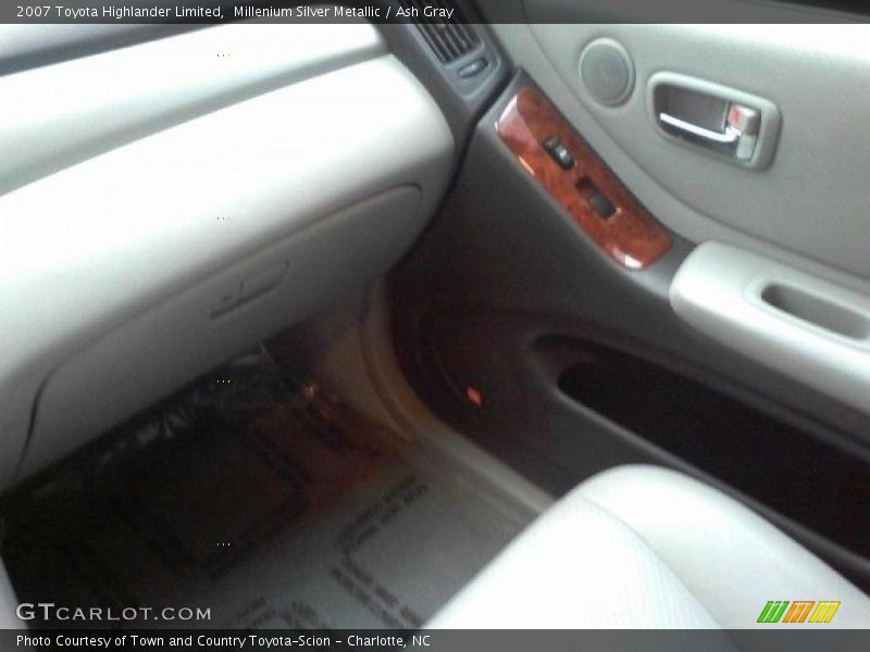 Millenium Silver Metallic / Ash Gray 2007 Toyota Highlander Limited