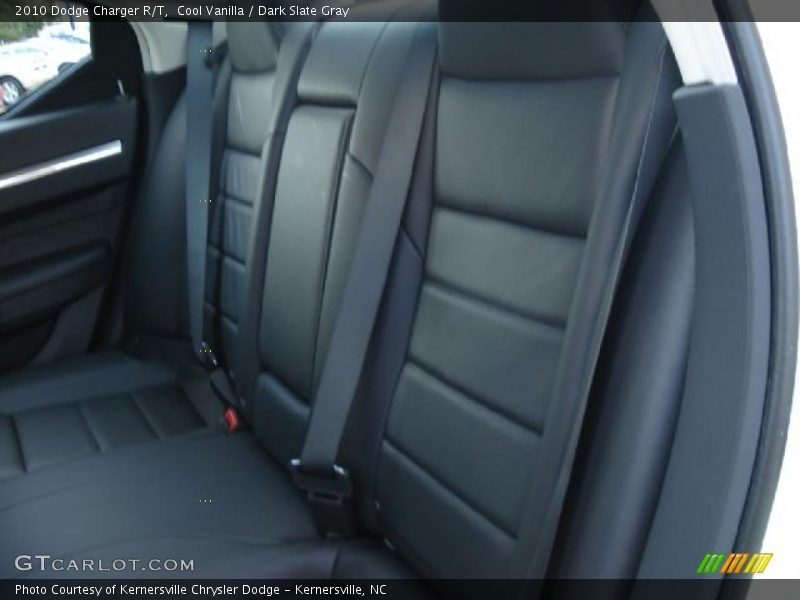 Cool Vanilla / Dark Slate Gray 2010 Dodge Charger R/T