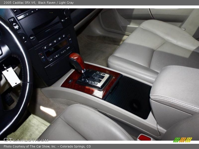 Black Raven / Light Gray 2005 Cadillac SRX V6
