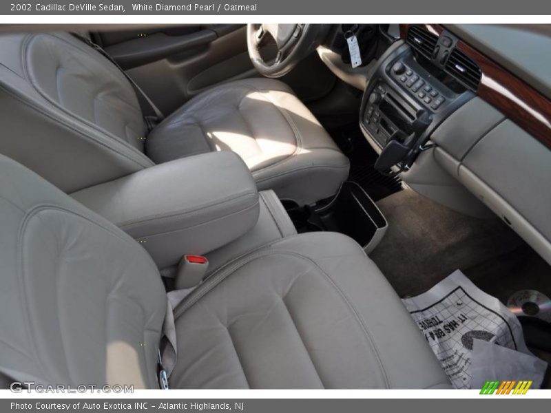 White Diamond Pearl / Oatmeal 2002 Cadillac DeVille Sedan