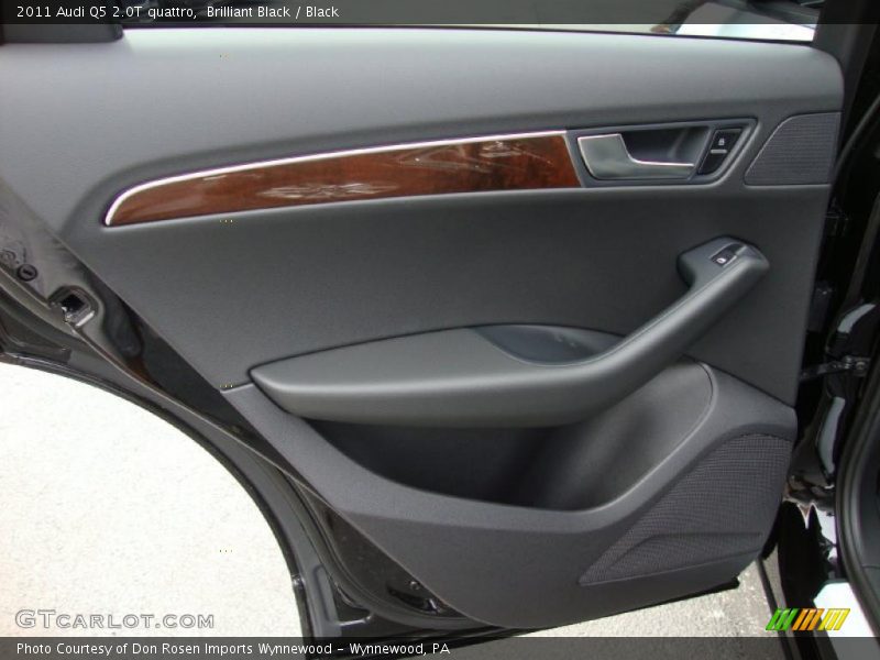 Brilliant Black / Black 2011 Audi Q5 2.0T quattro