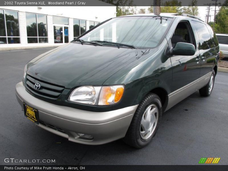 Woodland Pearl / Gray 2002 Toyota Sienna XLE