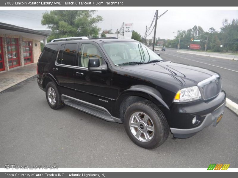 Black Clearcoat / Light Parchment 2003 Lincoln Aviator Luxury AWD