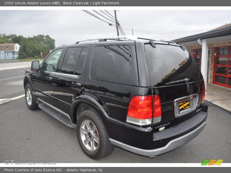 Black Clearcoat / Light Parchment 2003 Lincoln Aviator Luxury AWD