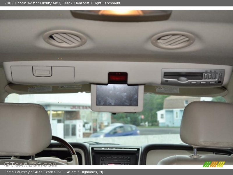 Black Clearcoat / Light Parchment 2003 Lincoln Aviator Luxury AWD