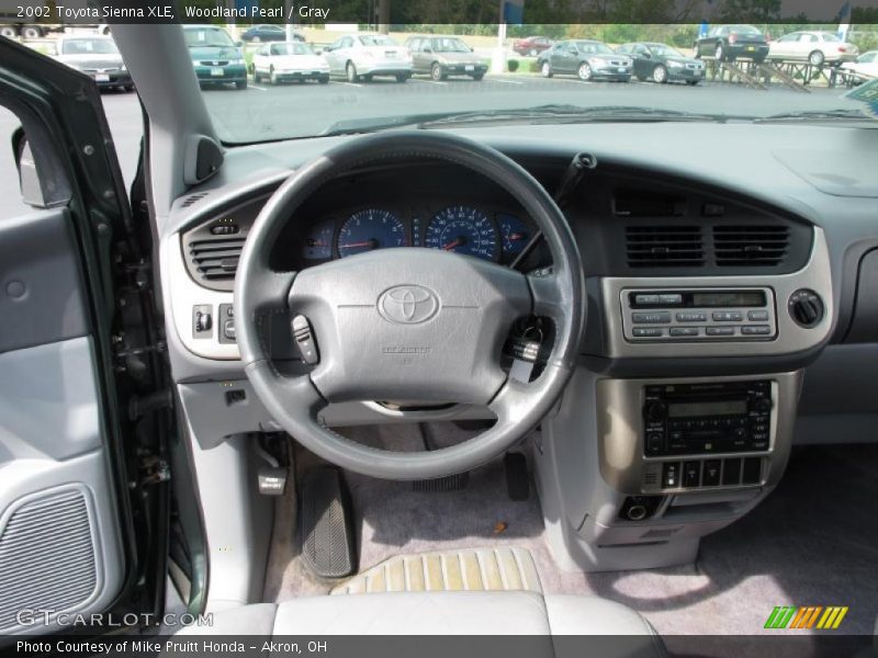Woodland Pearl / Gray 2002 Toyota Sienna XLE
