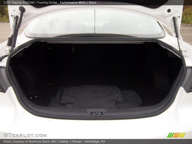 Performance White / Black 2007 Mazda MAZDA6 i Touring Sedan