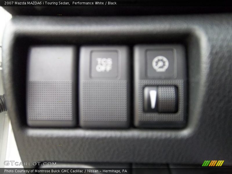 Performance White / Black 2007 Mazda MAZDA6 i Touring Sedan