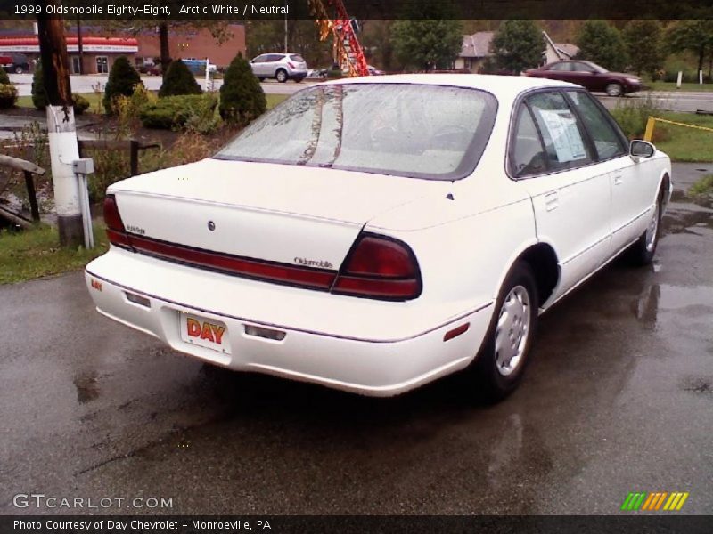 Arctic White / Neutral 1999 Oldsmobile Eighty-Eight