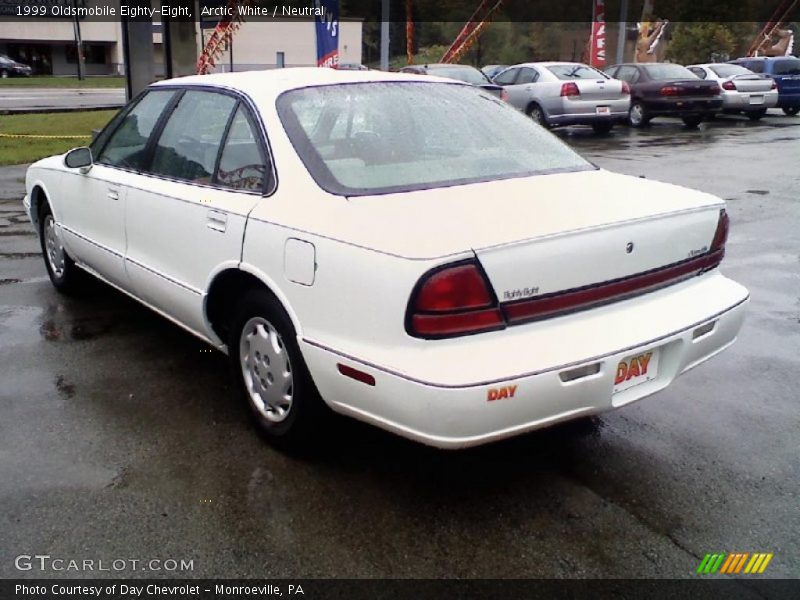Arctic White / Neutral 1999 Oldsmobile Eighty-Eight