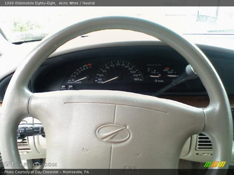 Arctic White / Neutral 1999 Oldsmobile Eighty-Eight