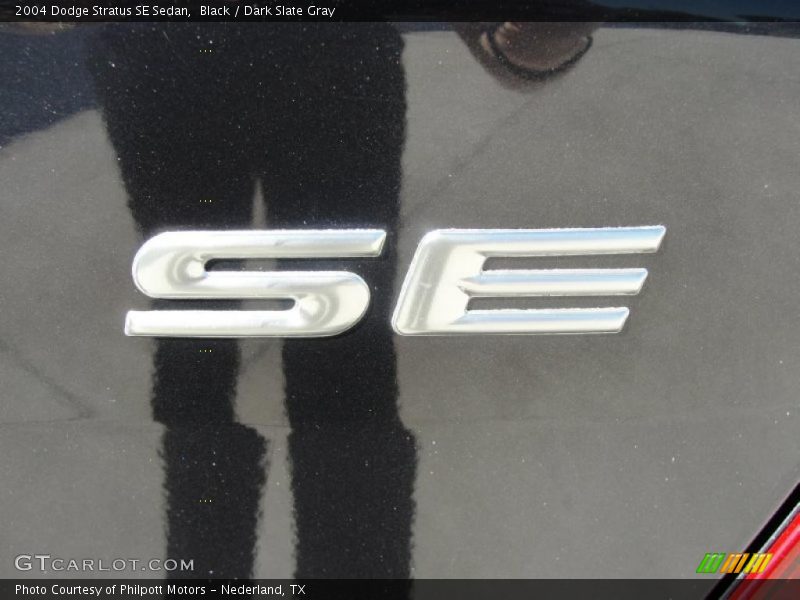 Black / Dark Slate Gray 2004 Dodge Stratus SE Sedan