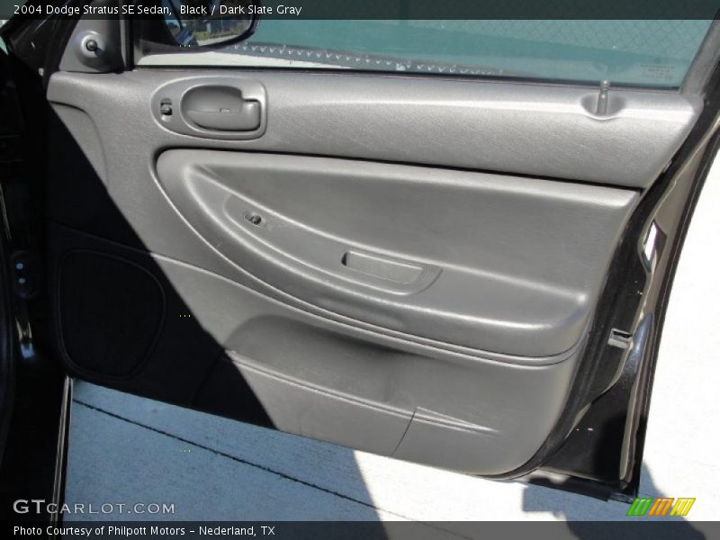 Black / Dark Slate Gray 2004 Dodge Stratus SE Sedan
