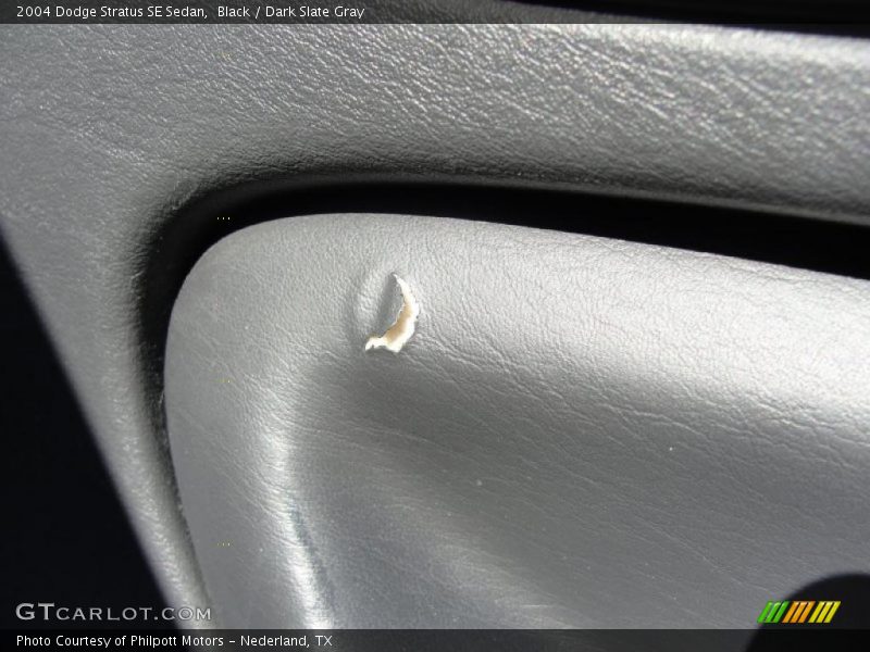 Black / Dark Slate Gray 2004 Dodge Stratus SE Sedan