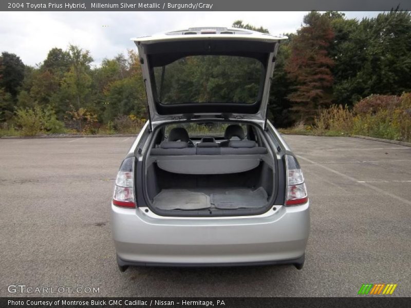 Millenium Silver Metallic / Burgundy/Gray 2004 Toyota Prius Hybrid