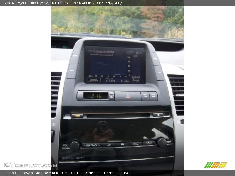 Millenium Silver Metallic / Burgundy/Gray 2004 Toyota Prius Hybrid