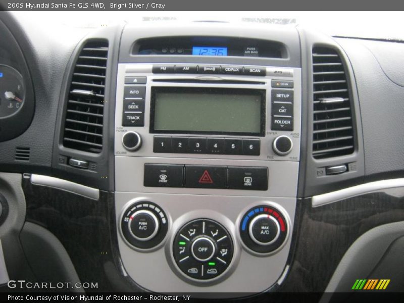 Bright Silver / Gray 2009 Hyundai Santa Fe GLS 4WD