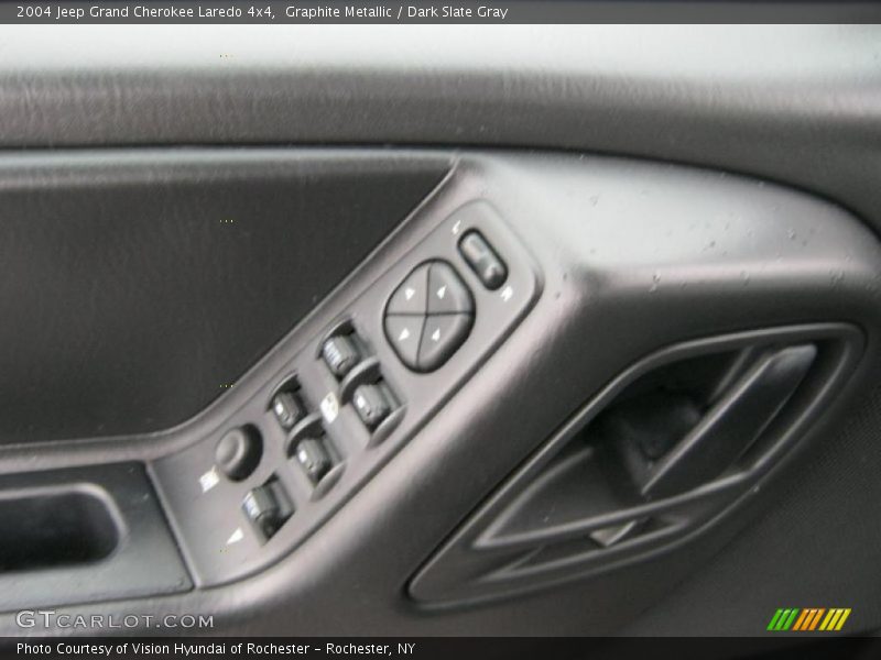 Graphite Metallic / Dark Slate Gray 2004 Jeep Grand Cherokee Laredo 4x4
