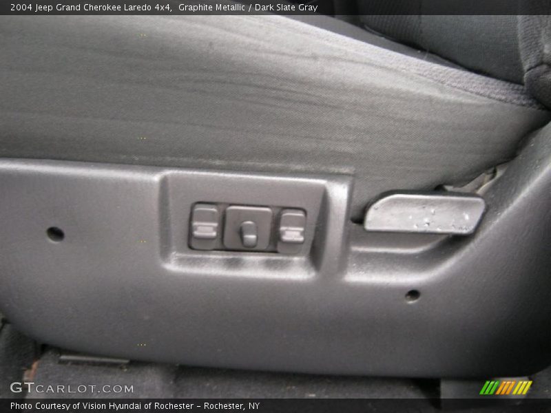 Graphite Metallic / Dark Slate Gray 2004 Jeep Grand Cherokee Laredo 4x4