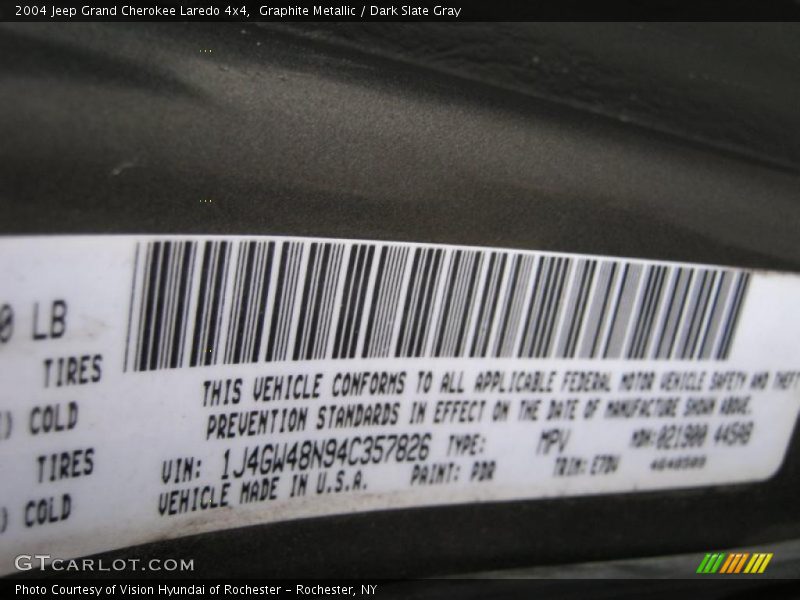 Graphite Metallic / Dark Slate Gray 2004 Jeep Grand Cherokee Laredo 4x4