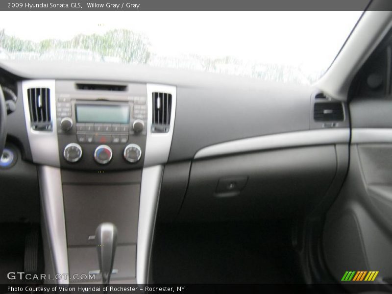 Willow Gray / Gray 2009 Hyundai Sonata GLS