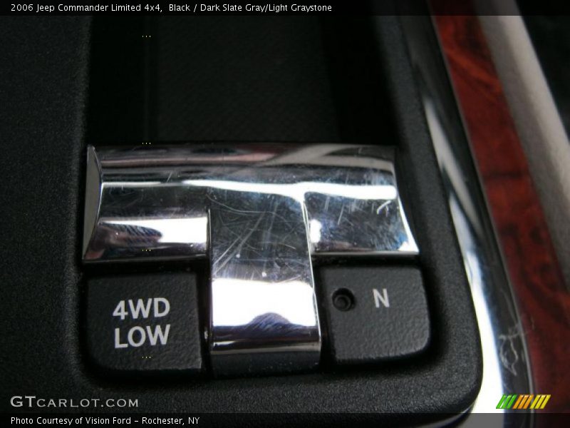 Black / Dark Slate Gray/Light Graystone 2006 Jeep Commander Limited 4x4