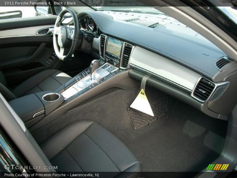 Black / Black 2011 Porsche Panamera 4