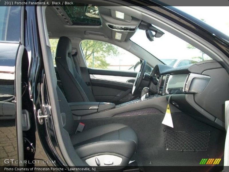 Black / Black 2011 Porsche Panamera 4
