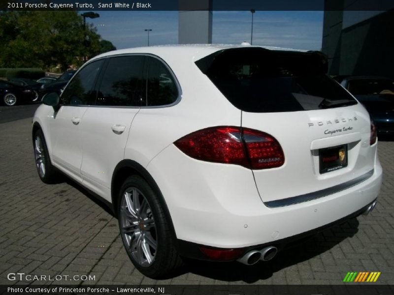 Sand White / Black 2011 Porsche Cayenne Turbo