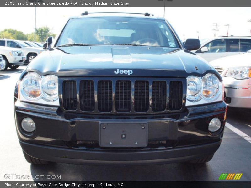 Black / Medium Slate Gray 2006 Jeep Grand Cherokee Laredo 4x4