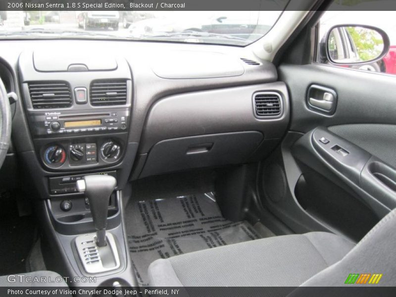Blackout / Charcoal 2006 Nissan Sentra 1.8 S Special Edition