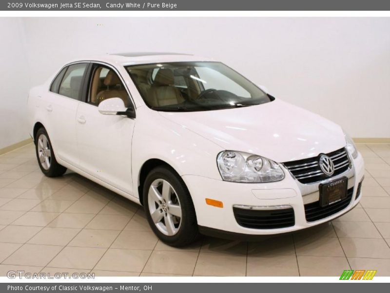 Candy White / Pure Beige 2009 Volkswagen Jetta SE Sedan