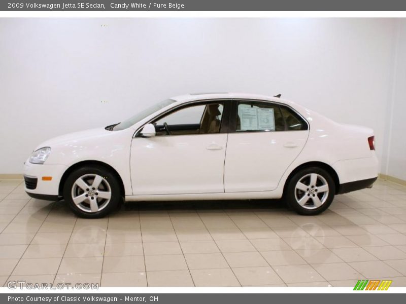 Candy White / Pure Beige 2009 Volkswagen Jetta SE Sedan