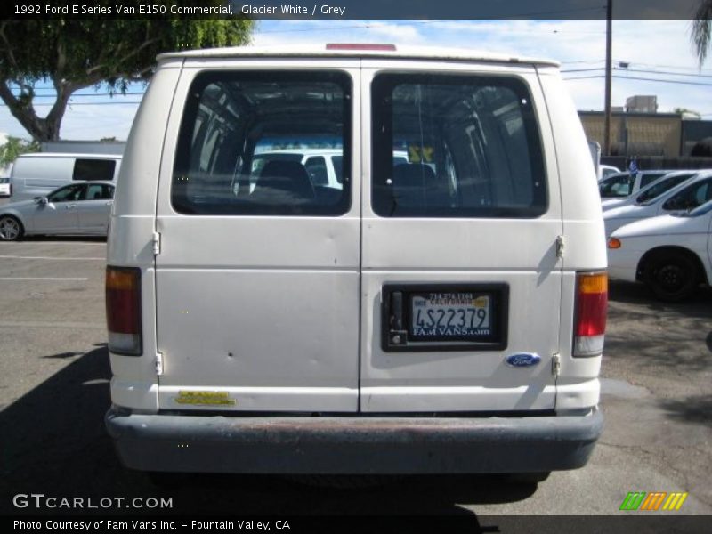 Glacier White / Grey 1992 Ford E Series Van E150 Commercial