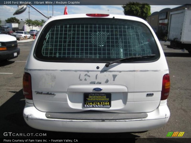 Vibrant White / Medium Graphite 1998 Ford Windstar