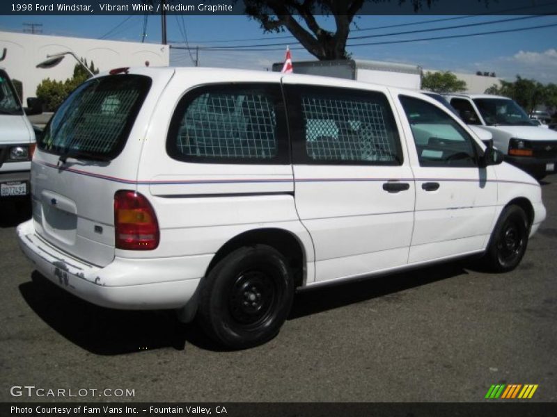 Vibrant White / Medium Graphite 1998 Ford Windstar