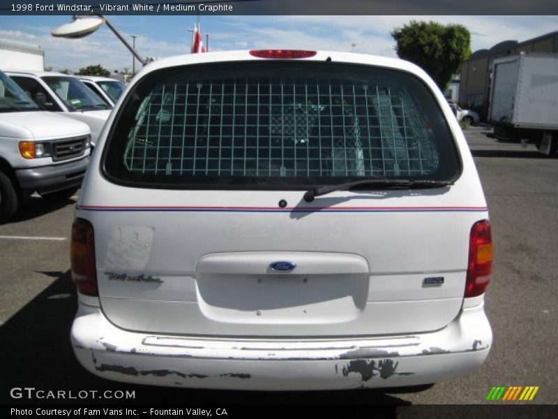 Vibrant White / Medium Graphite 1998 Ford Windstar