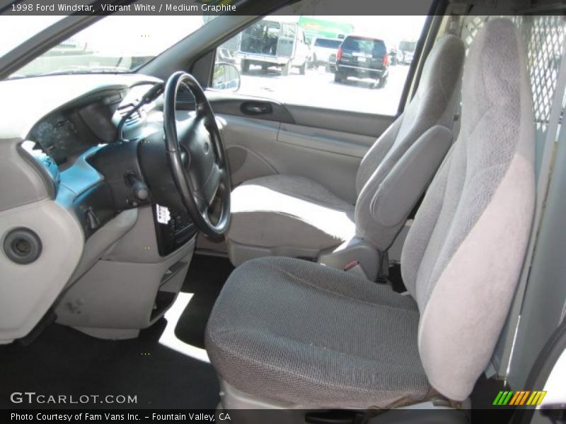 Vibrant White / Medium Graphite 1998 Ford Windstar
