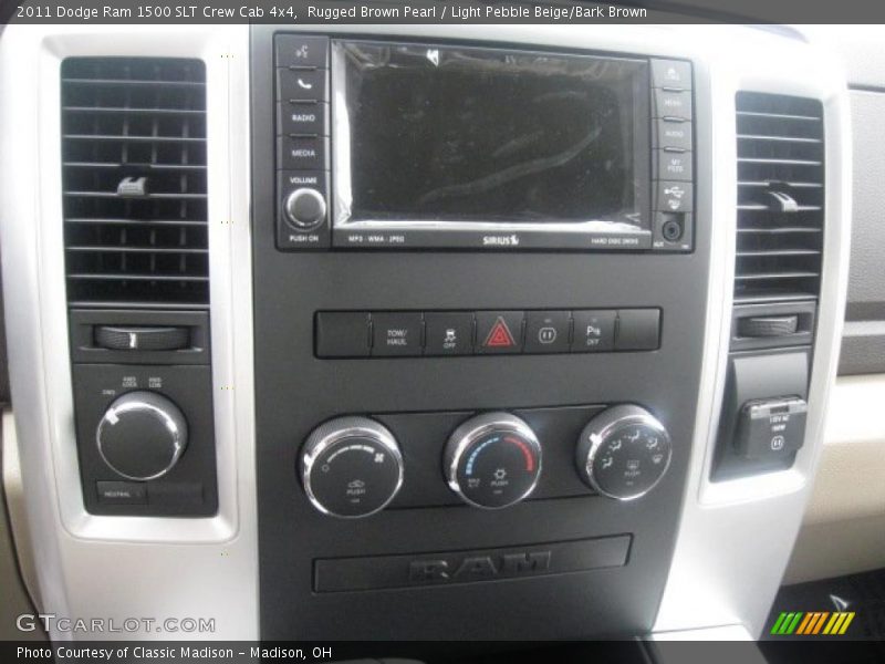 Rugged Brown Pearl / Light Pebble Beige/Bark Brown 2011 Dodge Ram 1500 SLT Crew Cab 4x4
