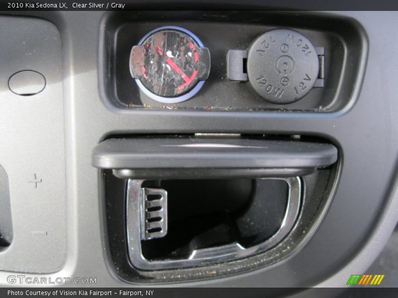 Clear Silver / Gray 2010 Kia Sedona LX