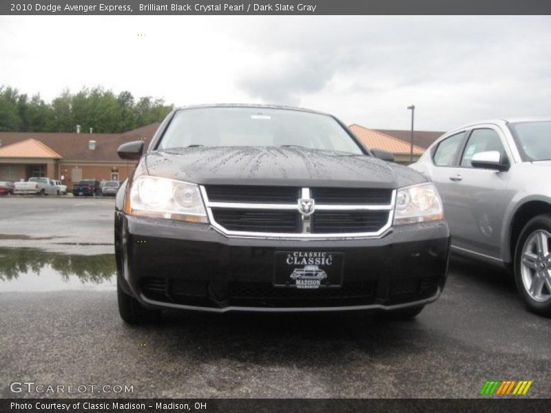 Brilliant Black Crystal Pearl / Dark Slate Gray 2010 Dodge Avenger Express