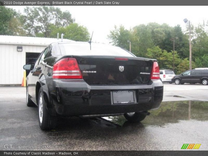 Brilliant Black Crystal Pearl / Dark Slate Gray 2010 Dodge Avenger Express