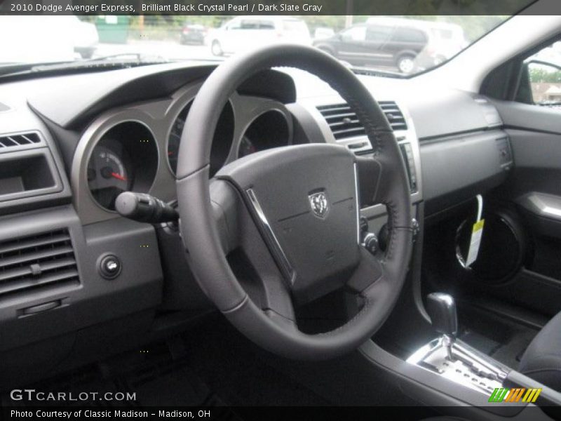 Brilliant Black Crystal Pearl / Dark Slate Gray 2010 Dodge Avenger Express