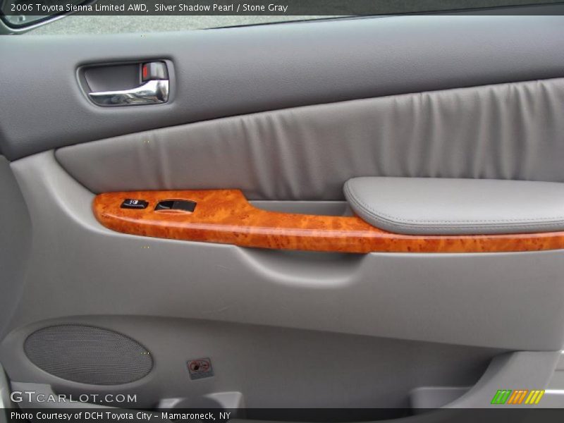 Silver Shadow Pearl / Stone Gray 2006 Toyota Sienna Limited AWD