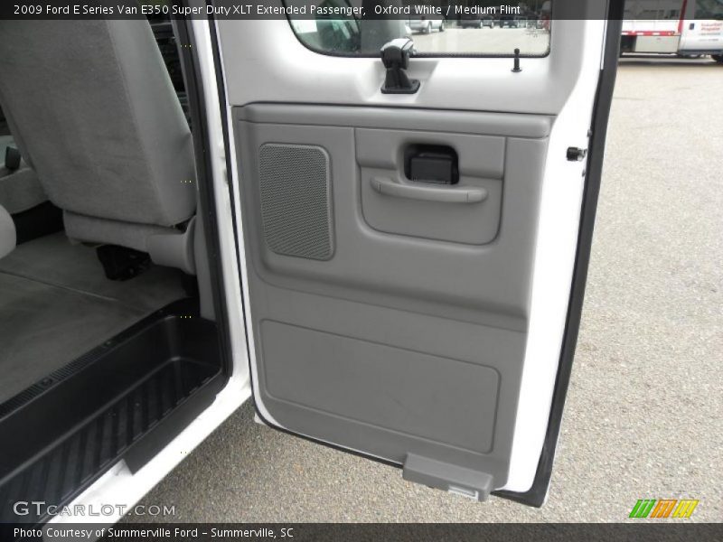 Oxford White / Medium Flint 2009 Ford E Series Van E350 Super Duty XLT Extended Passenger