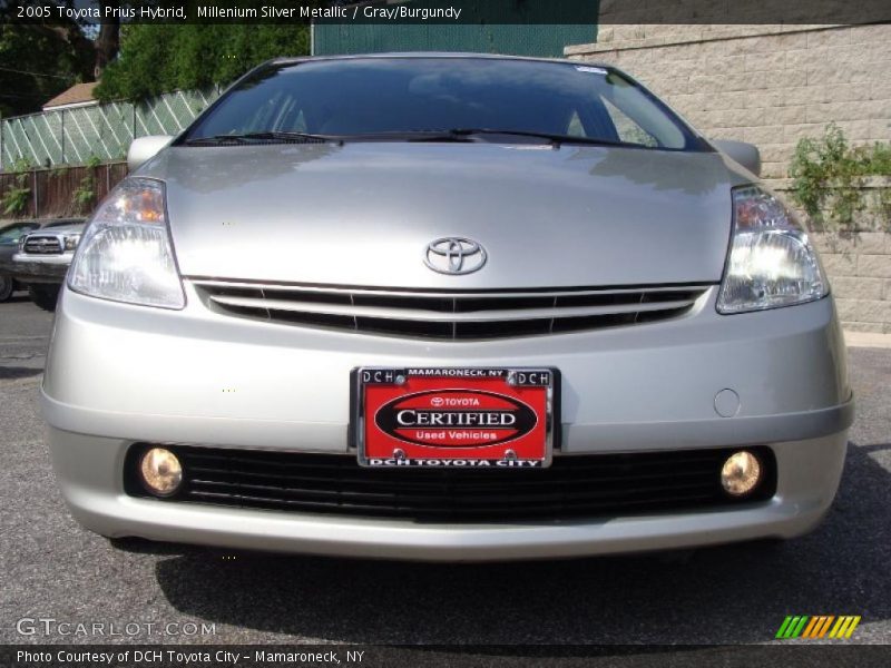 Millenium Silver Metallic / Gray/Burgundy 2005 Toyota Prius Hybrid
